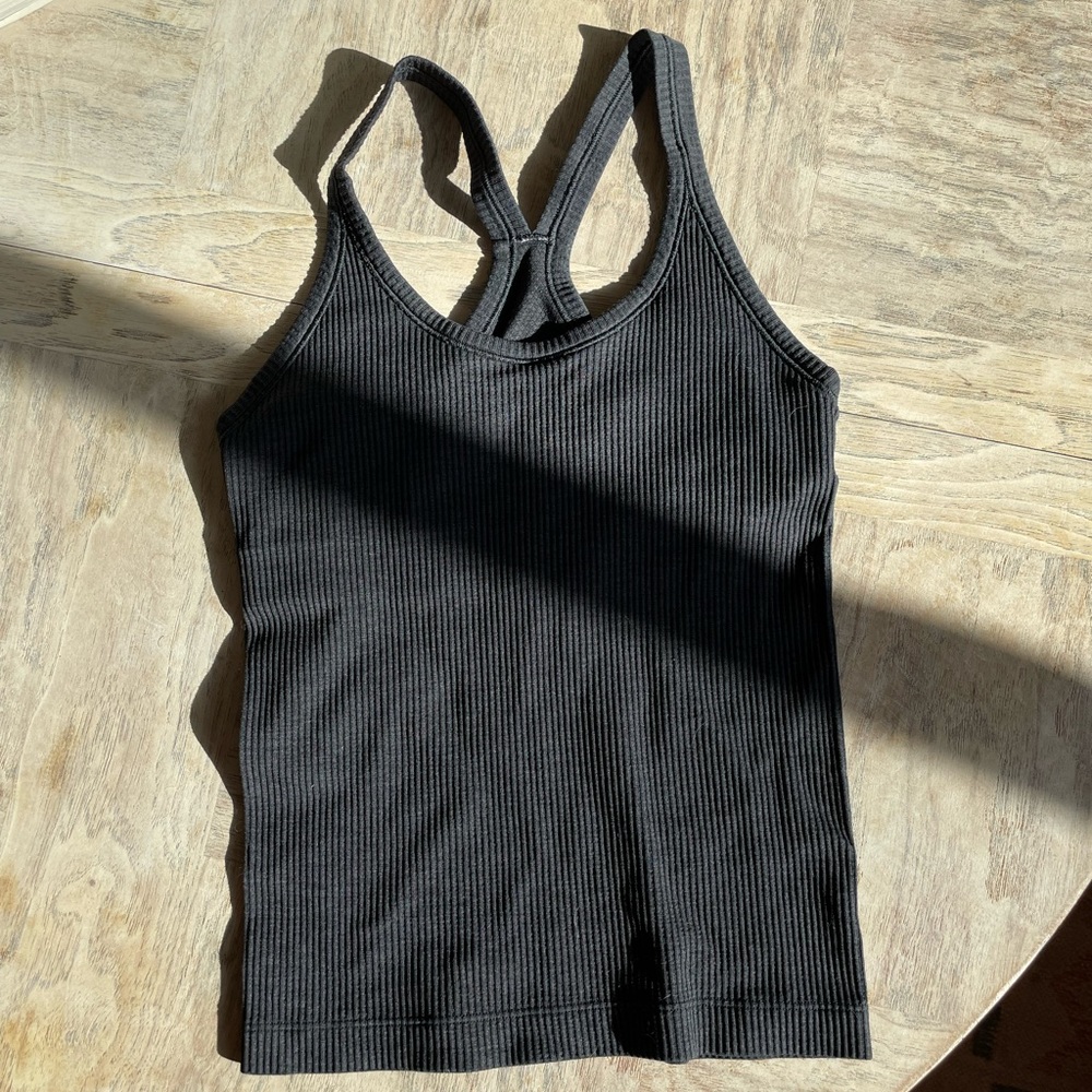 Dark grey ribbed cropped tank lululemon